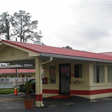 Red Carpet Inn Старк Экстерьер фото